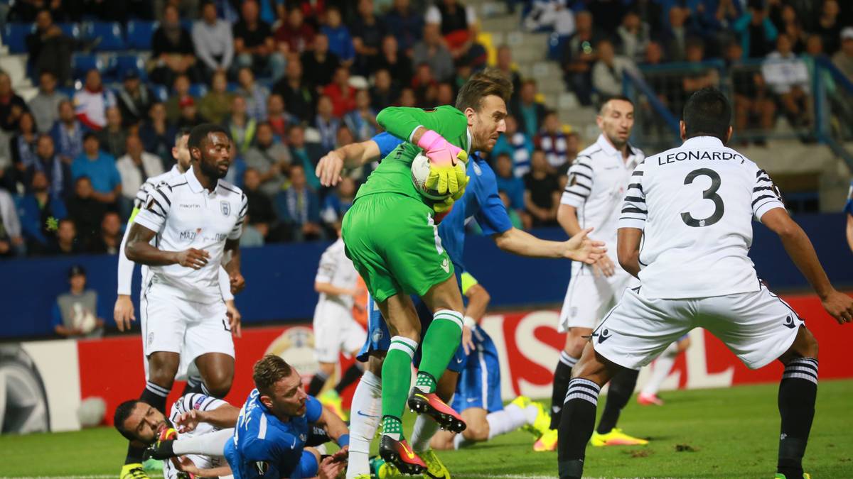 TORHÜTER - Panagiotis Glykos (PAOK): Der Mann im Getümmel. Ein Garant für Zu-Null-Spiele. Blieb in 18 von 30 Pflichtspielen in dieser Saison ohne Gegentreffer - immerhin eine Quote von 60 Prozent. Wird in der Europa League nur alle 450 Minuten bezwungen. Schalke muss sich etwas einfallen lassen