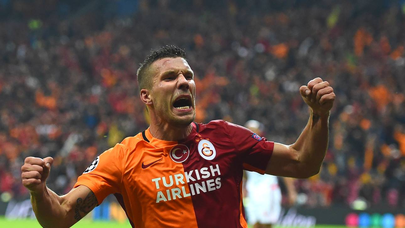 Podolski schießt Gala aus der Krise