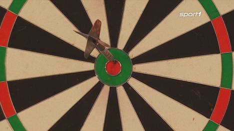 Das Niveau zum Auftakt der Darts Players Championship kann sich sehen lassen. Gleich dreimal bekommen die Fans das höchste Finish zu bejubeln.  