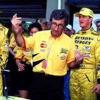Der ehemalige Formel-1-Teamchef Eddie Jordan ist außer sich wegen der Absage der Königsklasse an den US-Rennstall Andretti. Er spricht von einer „grundfalschen“ Entscheidung.