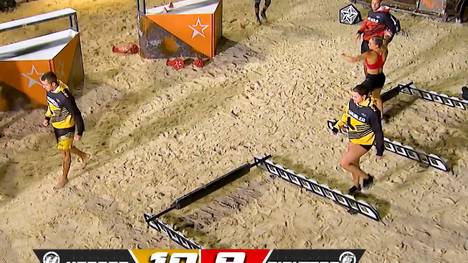 Nach der Niederlage in einem Minispiel brennen bei den Fighters die Sicherungen durch. 