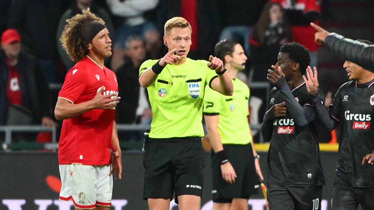 Bizarre Szenen: S04-Legende tobt