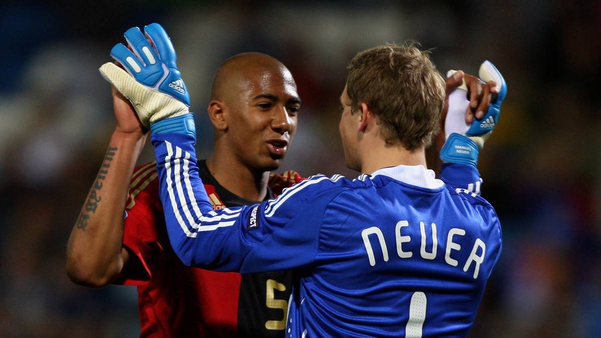 JEROME BOATENG: Heute zweifelt niemand mehr an den Qualitäten des Innenverteidigers vom FC Bayern, 2009 als Spieler des HSV war das noch etwas anders. Zwar war Boateng in Hamburg meist genauso gesetzt wie bei der EM unter Hrubesch - ab und an aber eben auch mal für einen folgenschweren Schnitzer gut