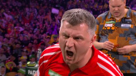 Krzysztof Ratajski und Wesley Plaisier liefern sich ein spannendes und emotionales Match kurz nach Weihnachten. 