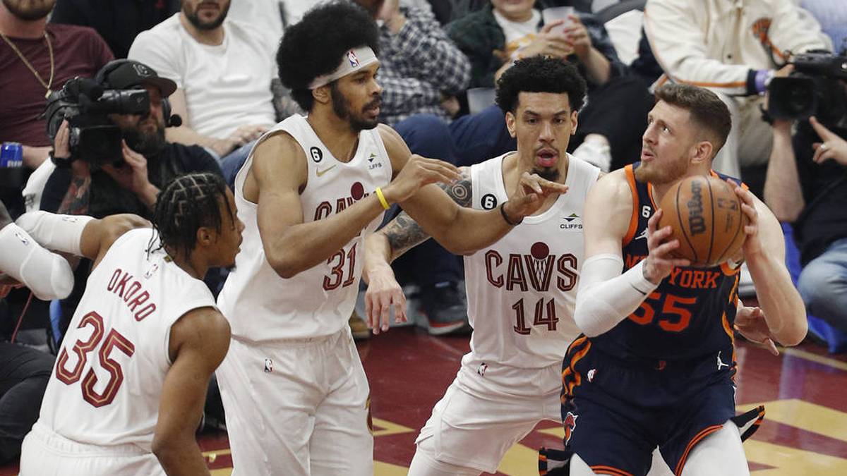 Allerdings spielte er in puncto Rebounds seine beste NBA-Saison überhaupt. Daran muss Hartenstein anknüpfen. Er muss vor allem seine Energie und Stärke unter dem Korb einbringen, um das Team anzutreiben.