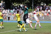 Ungewöhnlicher Testspiel-Sieg für den VfB Stuttgart. Mit Ermedin Demirovic, aber ohne einen ihrer Keeper gewinnen die Schwaben - denn der Torhüter spielt auf einmal beim Gegner.