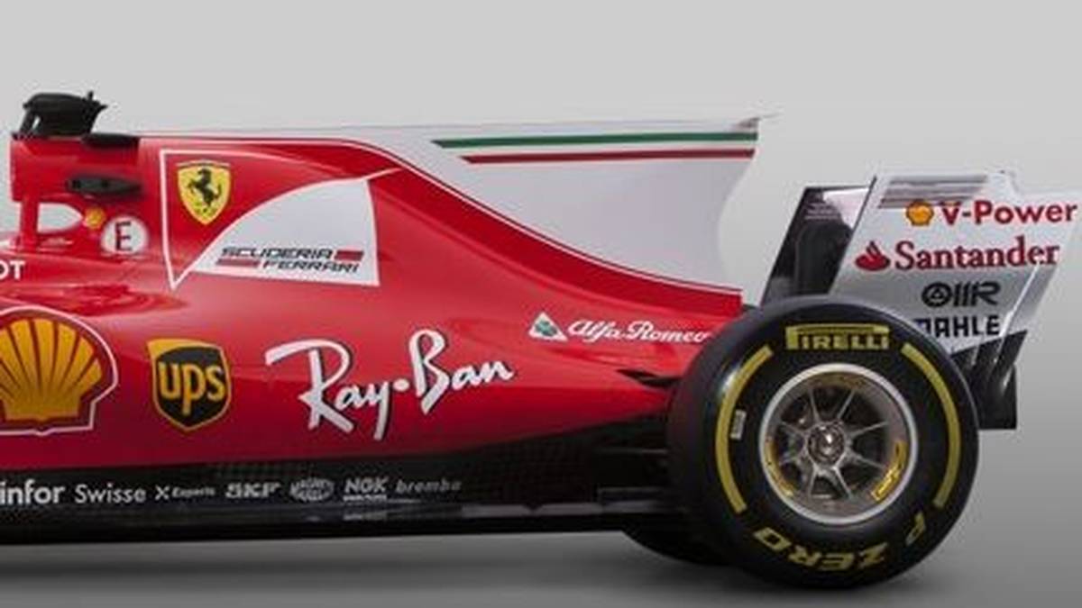 Durch die farbliche Abgrenzung wirkt die Finne noch massiver als bei der Konkurrenz