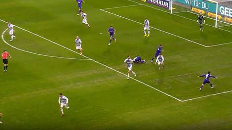 Die Highlights der Partie MSV Duisburg - Erzgebirge Aue aus der 3. Liga im Video.