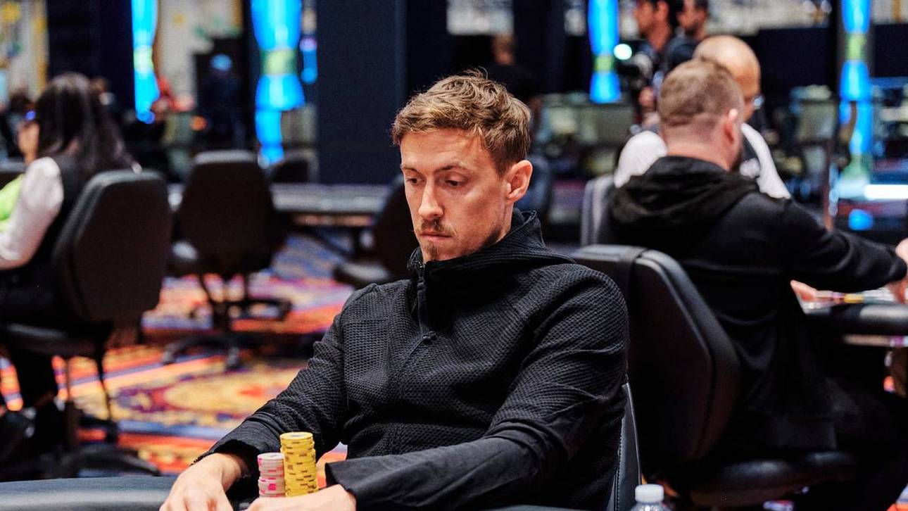 Max Kruse stürzt ab im Stud-Event