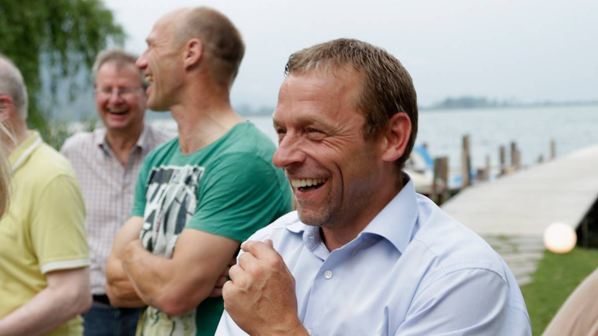 Insgesamt reisen 15 Weltmeister nach Südtirol. Das freut auch Thomas Häßler (r.) und Hans Pflügler