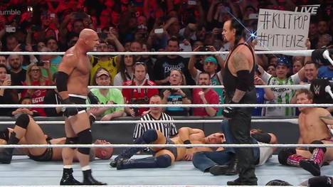 Bill Goldberg und der Undertaker trafen sich am Ende des WWE Royal Rumble 2017