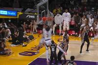 Anthony Davis führt sein Team zu einem 114:106-Sieg gegen die San Antonio Spurs. Dabei mussten die Lakers auf Superstar LeBron James verzichten.
