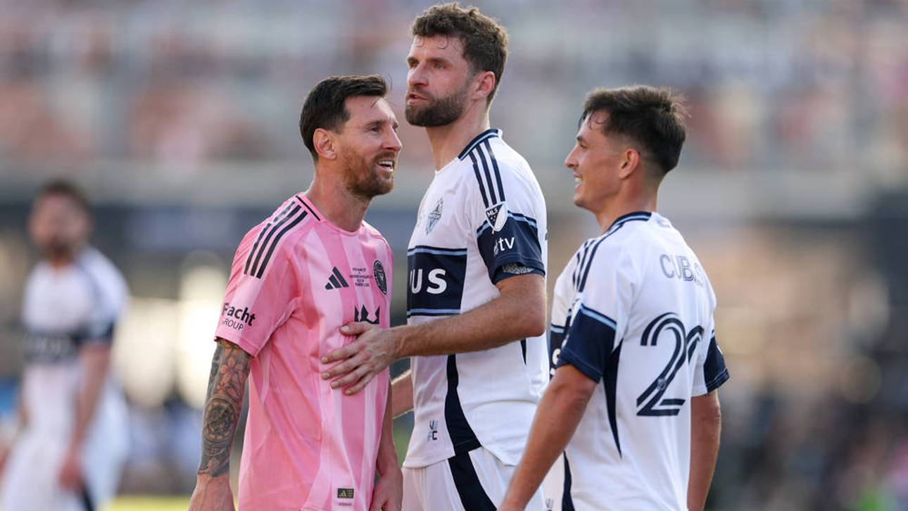 Lionel Messi (l.) hat sich im Finale gegen Thomas Müller (M.) und die Vancouver Whitecaps durchgesetzt