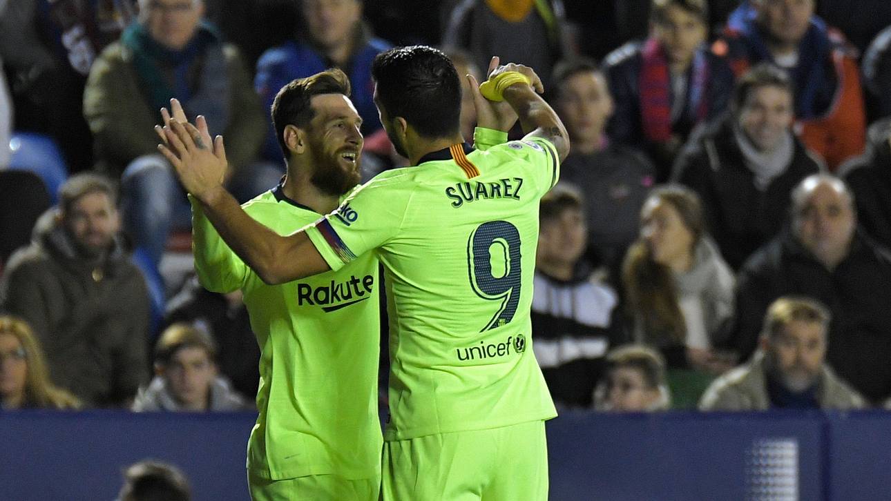 Messi-Show bei Barca-Kantersieg