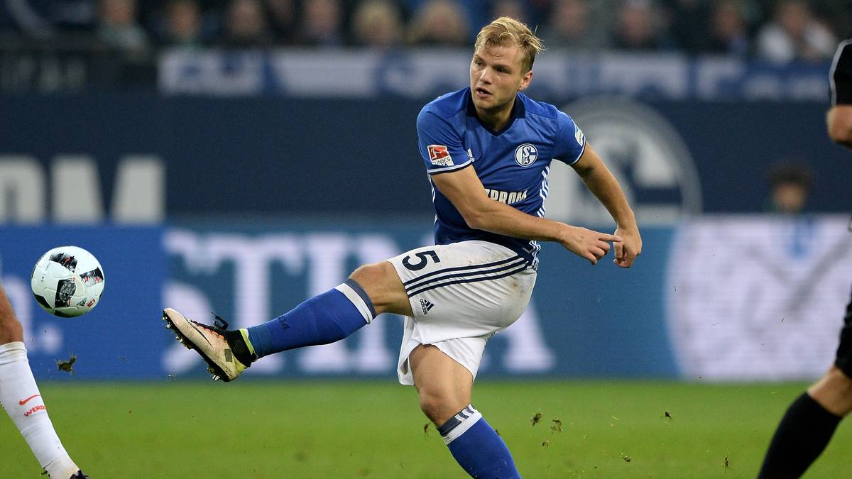 PLATZ 12 - JOHANNES GEIS: Schalke 04 ist seit zwölf Pflichtspielen ungeschlagen. Daran hat auch Mittelfeldmotor Johannes Geis seinen Anteil, der seine Leistungen stabilisiert hat und beim 3:1- Sieg über Darmstadt mit einer 59-prozentigen Zweikampfquote überzeugt. Leistungsindex: 2,0
