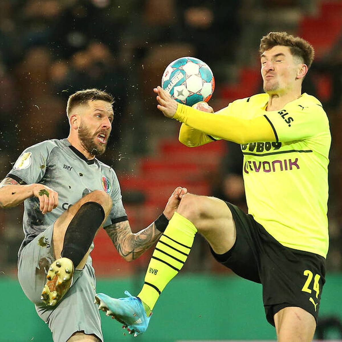 Thomas Meunier ist bei Borussia Dortmund fester Bestandteil der Startelf. Nun hat der FC Barcelona offenbar Interesse am Belgier bekundet.