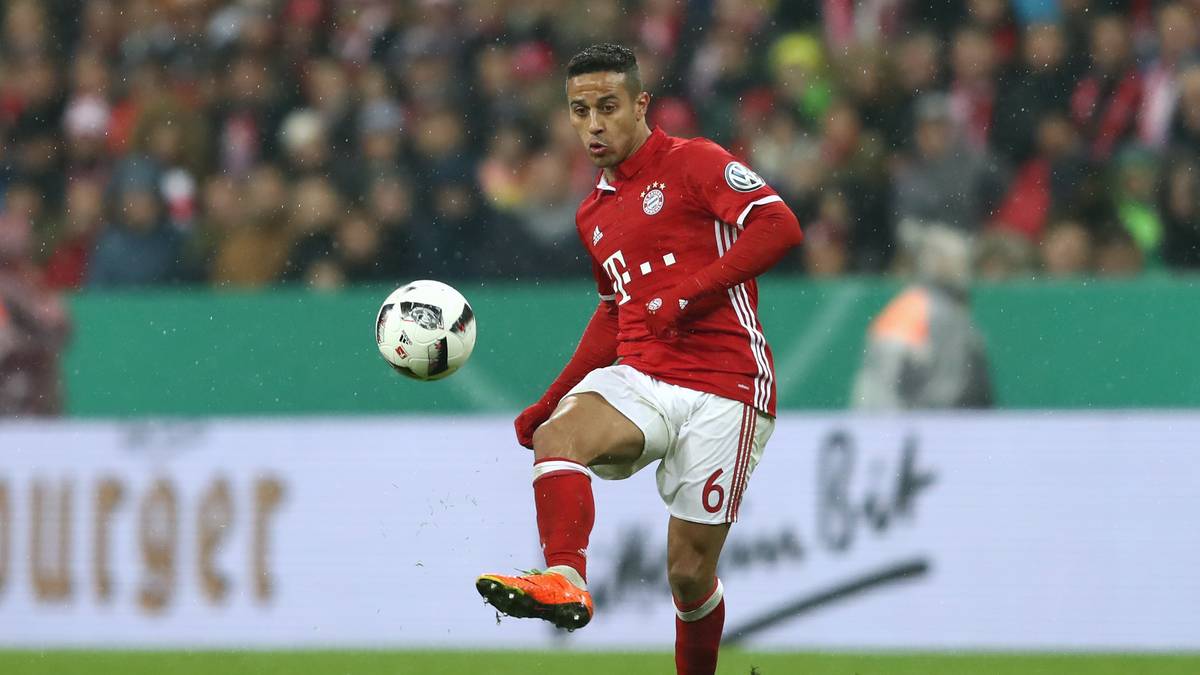 6. THIAGO: Mit 9,9 Millionen Followern kratzt der Spanier an der Zehn-Millionen-Marke. Instagram: 3,5 Mio. – Twitter: 3 Mio. – Facebook: 3,4 Mio.