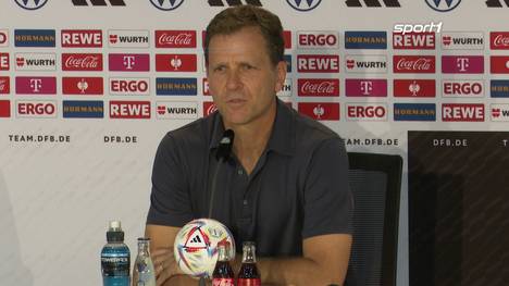 Oliver Bierhoff ist vom Verhalten der Fifa bezüglich der Kapitänsbinden irritiert.