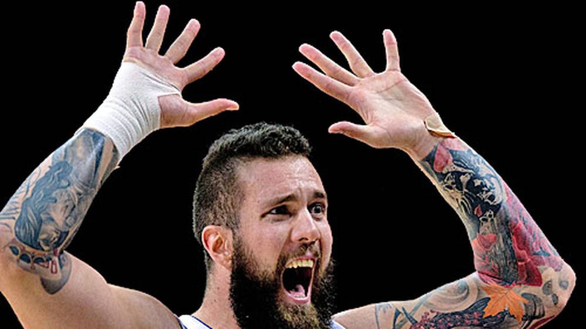 Wer hat Angst vorm Serbien? Furchteinflösender Auftritt von Miroslav Raduljica