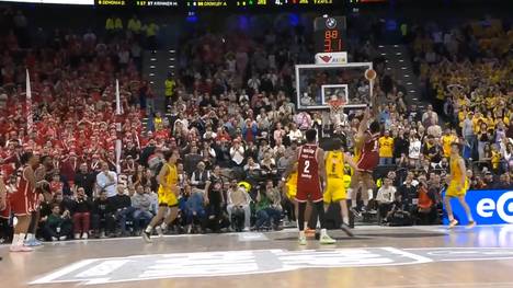 Überraschungssieg im Finale des BBL-Pokals. Die BMA365 Bamberg Baskets gewinnen 74:72 gegen Alba Berlin. 