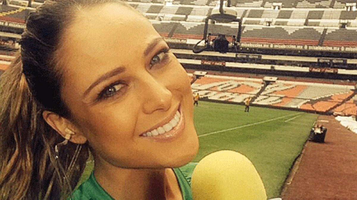 Optisch deutlich ansprechender ist die mexikanische Reporterin Vanessa Huppenkothen, die von vor Ort berichtet (Copyright: twitter@vanehupp)
                  
                  