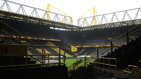 Die Stadien bleiben leer - u.a. in Dortmund wird trotz Corona-Pause trainiert