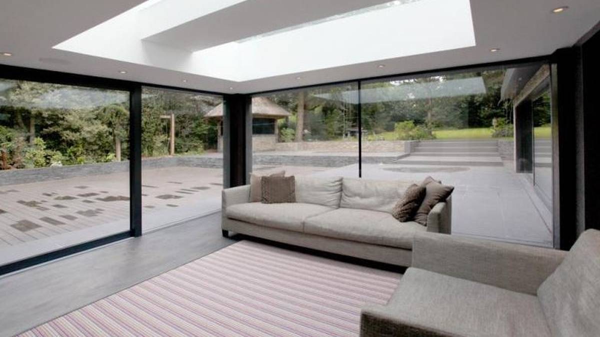 Eine lichtdurchflutete Relax-Ecke gehört ebenfalls zum Repertoire des neuen Ibrahimovic-Anwesens