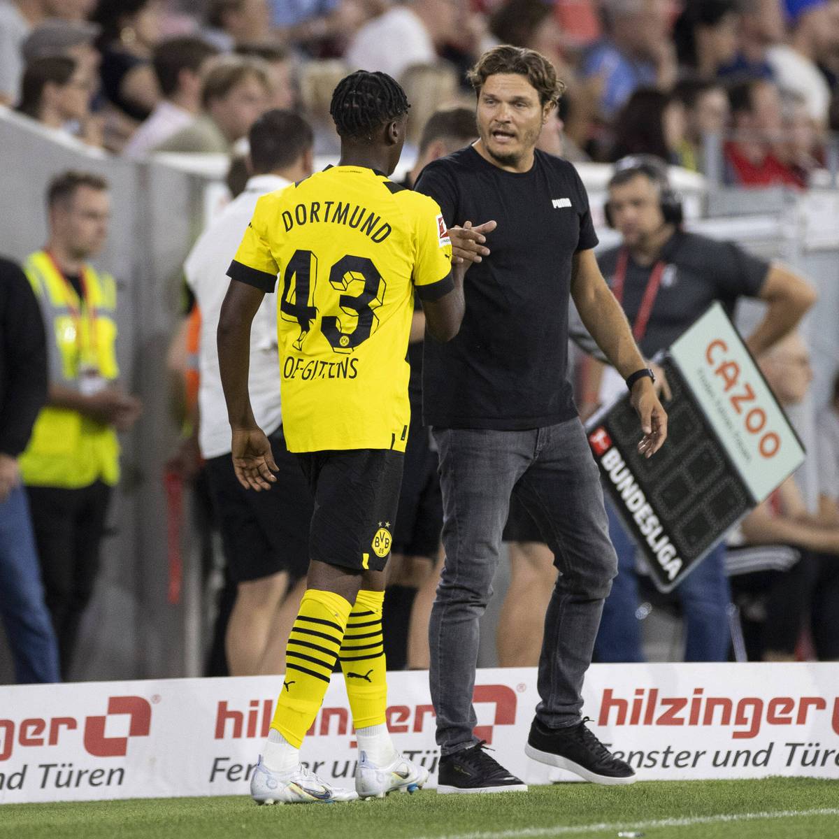 Borussia Dortmund hat das schwierige Auswärtsspiel beim SC Freiburg mit 3:1 gewonnen. BVB-Coach Edin Terzic bewies mit seinen Wechsel ein goldenes Händchen.