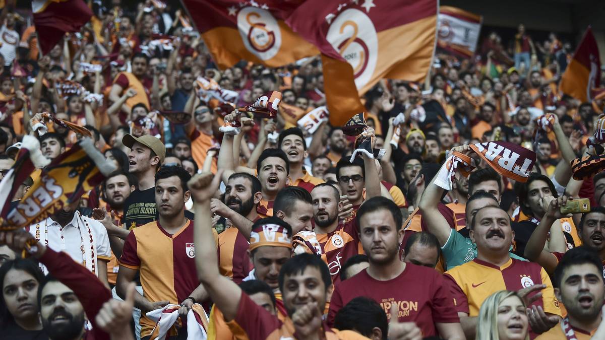 PLATZ 20 - GALATASARAY ISTANBUL: Die Istanbuler haben in der Süper Lig aus sieben Spielen fünf Siege geholt und führen die Tabelle an. Zum Start gab es einen souveränen 3:0-Sieg