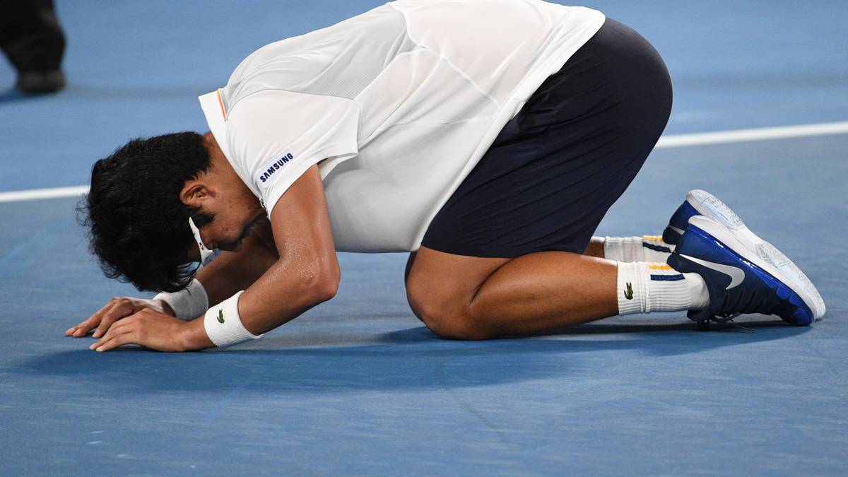 Keine Frage: Der Südkoreaner lieferte im Achtelfinale das Match seines Lebens ab. Nach dem verwandelten Matchball übermannten ihn die Emotionen. "Es ist eine Ehre, gegen Novak zu spielen. Als ich klein war, habe ich versucht, ihn zu kopieren. Er war mein Idol", gestand Chung im Sieger-Interview
