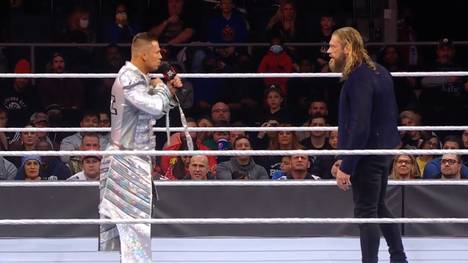 Bei WWE Monday Night RAW liefern sich die Rückkehrer Edge und The Miz ein bitterböses Duell am Mikrofon - mit Anspielungen auf John Morrisons Entlassung und AEW.