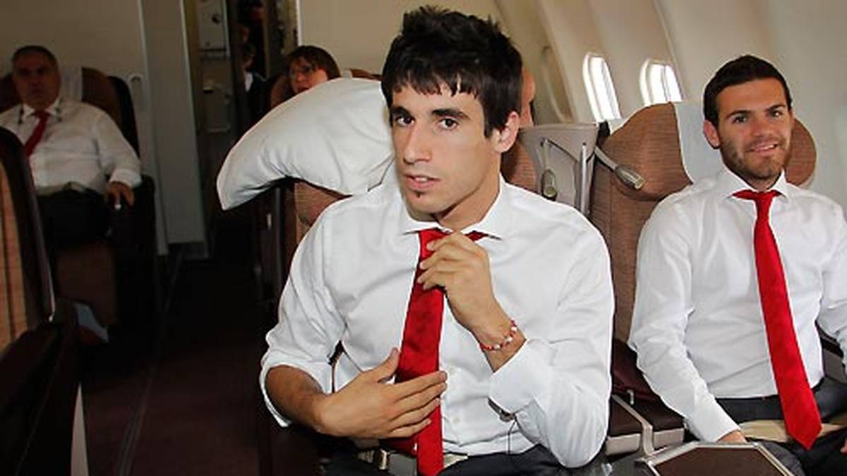 Javier Martinez wird ein Spieler des FC Bayern!  Der 23-Jährige absolvierte in München den Medizincheck und unterschrieb beim FCB bis 2017. Der spanische Nationalspieler kam in der Nacht zum Mittwoch in München an. Seit 2006 schoss Martinez für Athletic Bilbao in 201 Spielen 23 Tore 