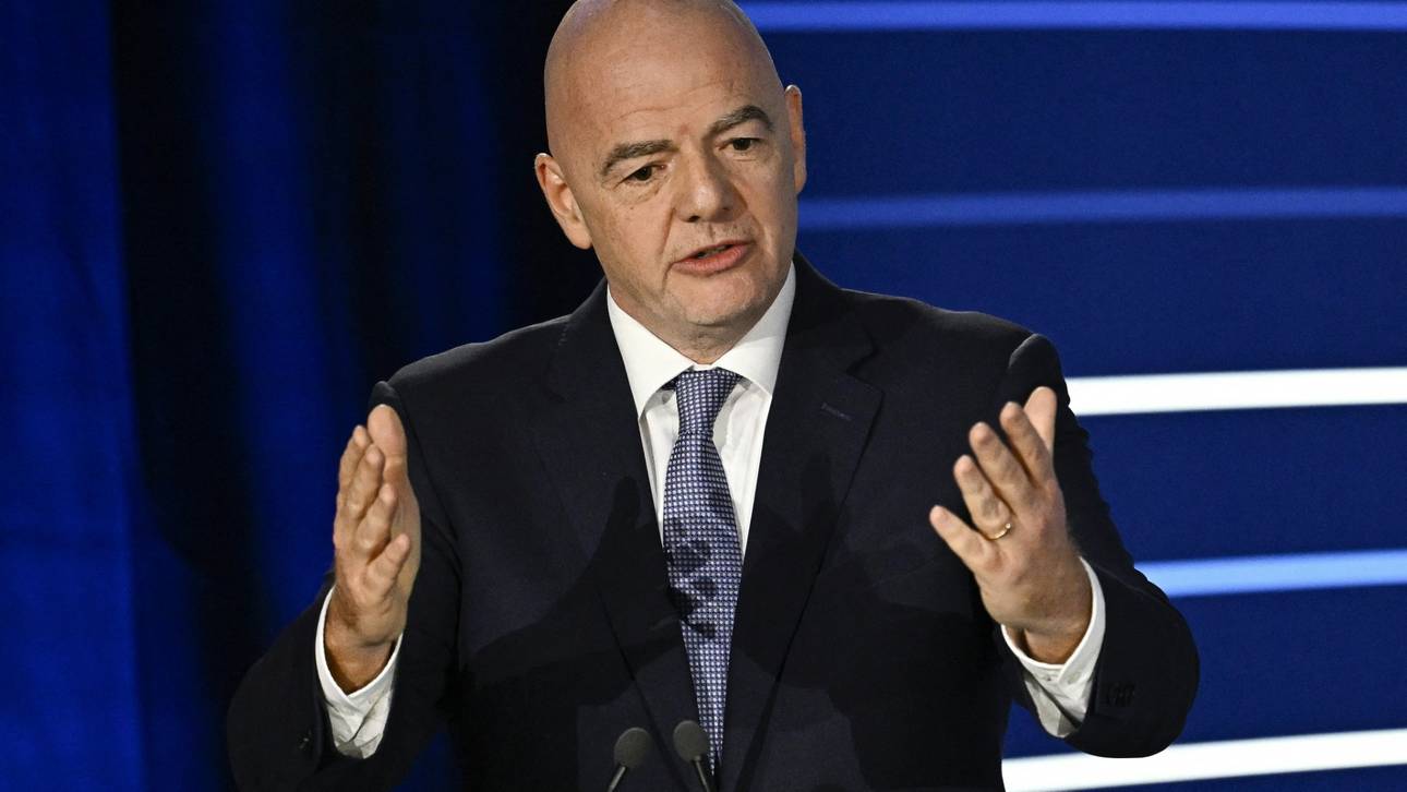 Infantino: Rote Karte für Blaue Karte!