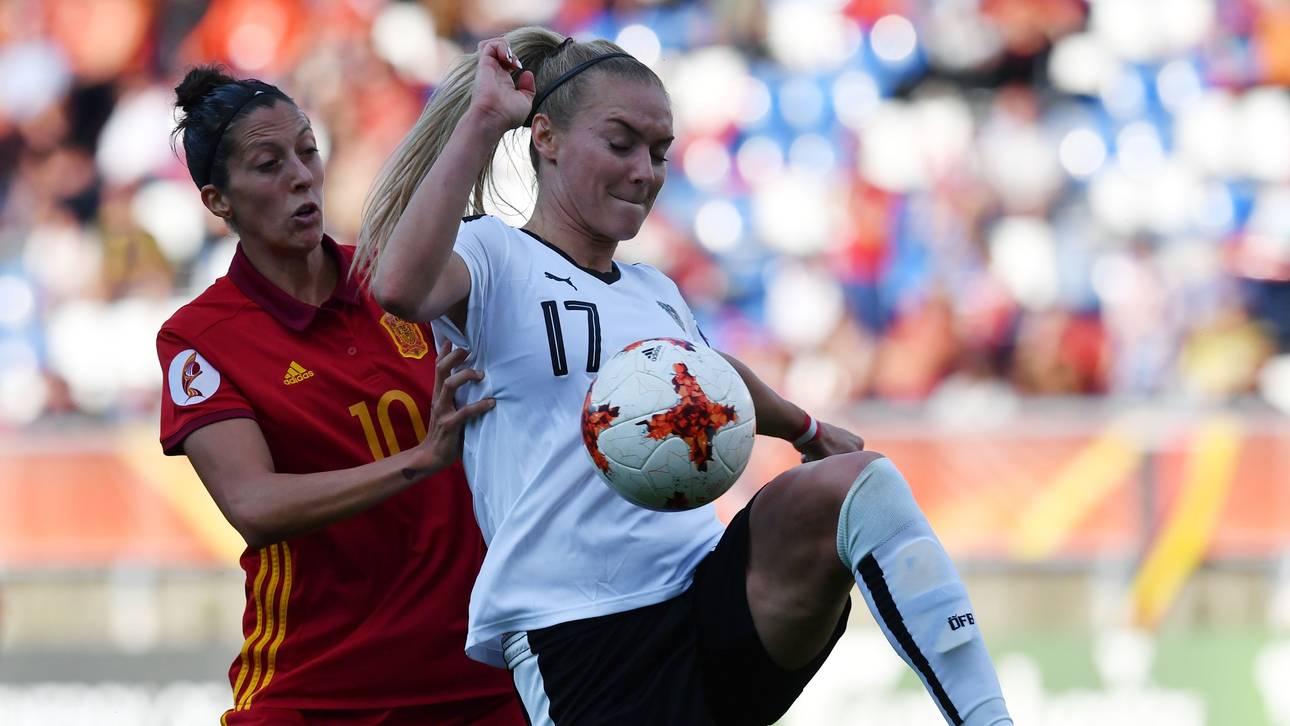 Österreich nach Krimi im Halbfinale