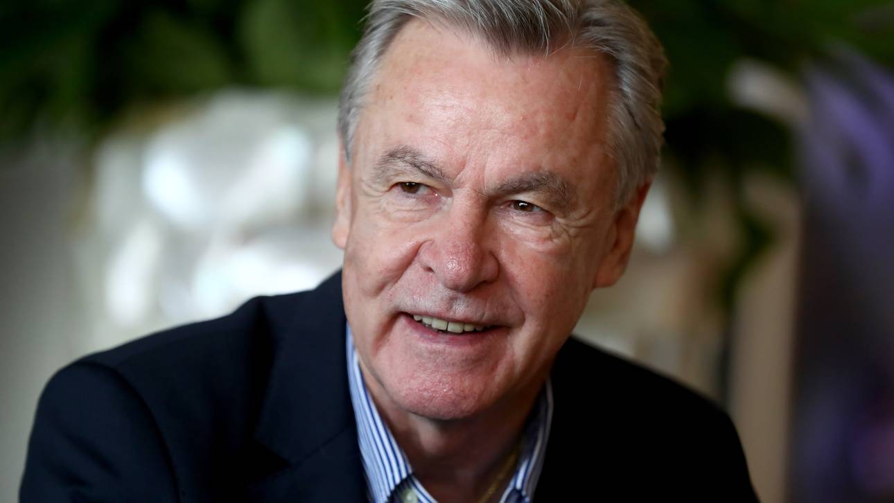 Hitzfeld hinterfragt Sammers Rolle