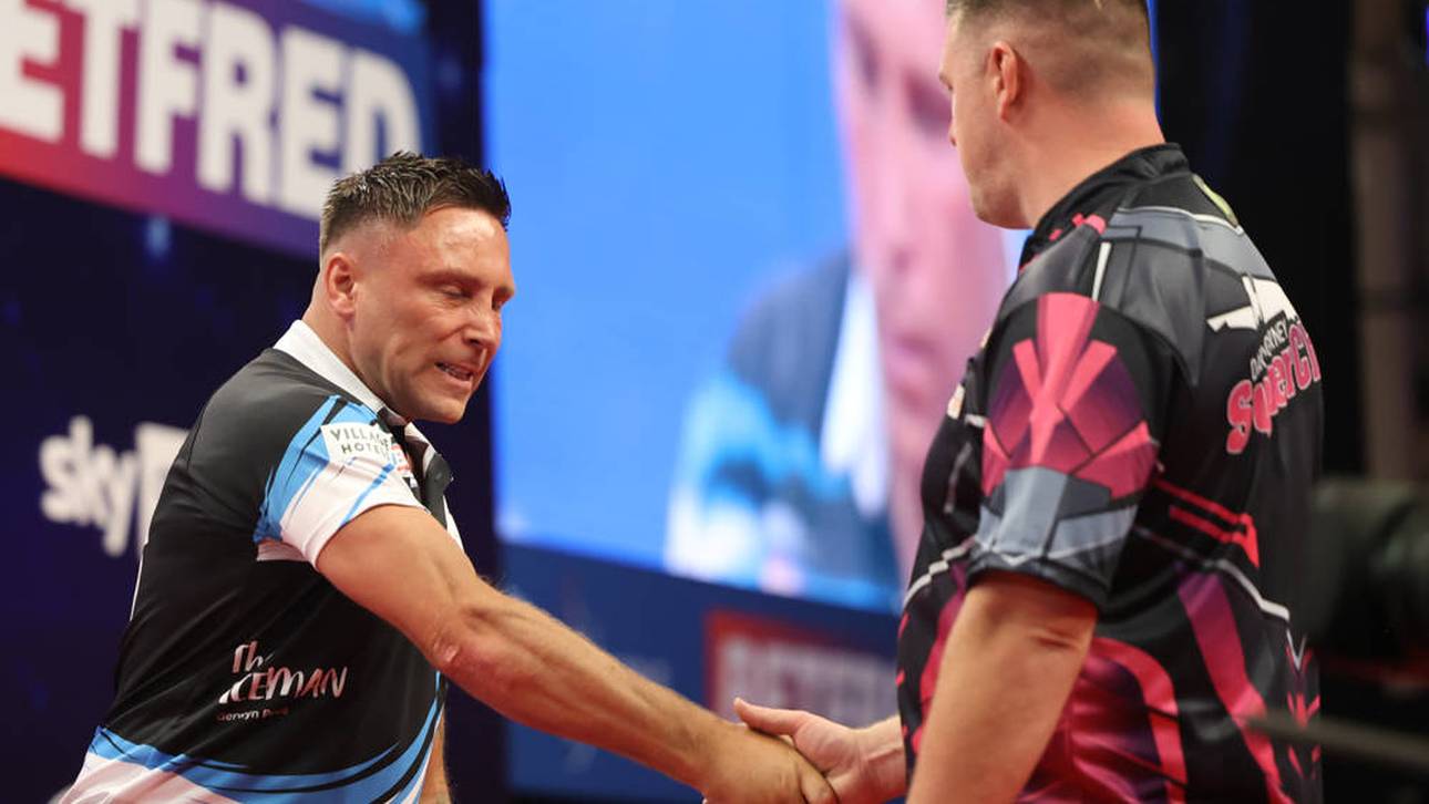 Darts-Stars zoffen sich auf Bühne!