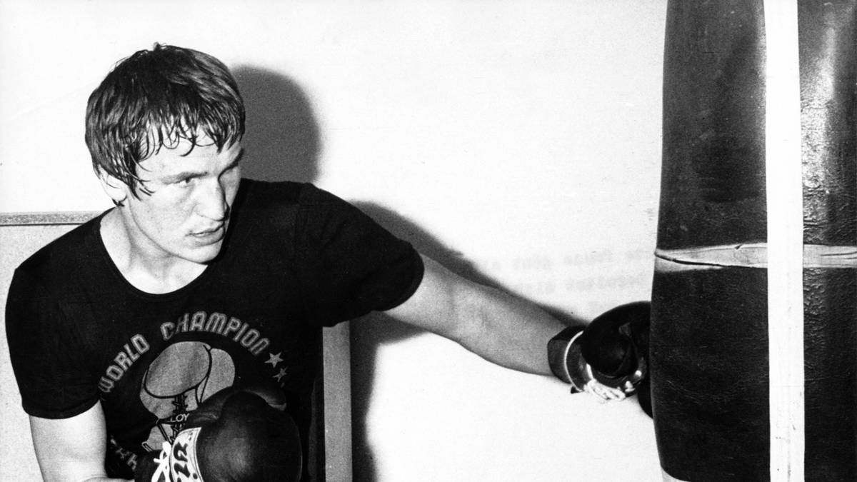 Der legendäre Spruch "Viele Weltmeister sind Alkoholiker geworden, aber ich bin der erste Alkoholiker, der Weltmeister wurde“ macht Dagge berühmt. Der Boxer gilt in den  70er Jahren als das Enfant terrible des deutschen Boxsports und sorgt besonders außerhalb des Rings für Schlagzeilen