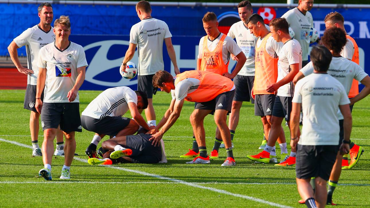 Schock: Rüdiger bricht Training ab