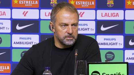 Hansi Flick wird nach dem Sieg des FC Barcelona gegen CA Osasuna auf den ausgebauten Vorsprung gegenüber Real Madrid angesprochen. Der Barca-Coach richtet den Blick aber lieber aufs eigene Team.