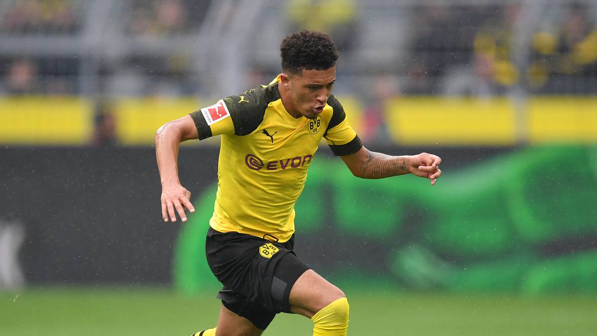 Ebenso wird der Kader runderneuert. Youngster wie Sancho (Bild), Hakimi, Diallo und Bruun Larsen ergänzen sich perfekt mit Neuzugängen wie Delaney und Witsel. Bis zum letzten Spieltag hofft der BVB auf den Meistertitel, Bayern bleibt jedoch knapp vorne