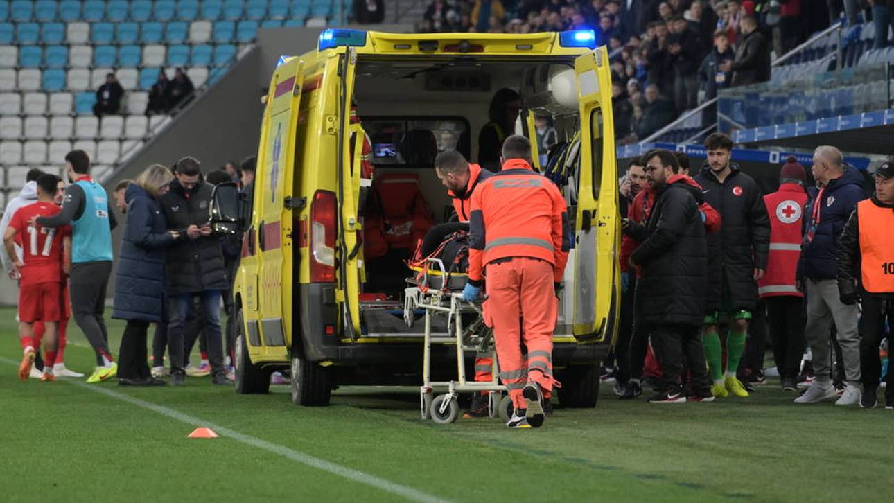 Türkischer Trainer bricht zusammen