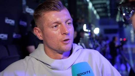 Die Bayern dominieren momentan vor allem in der Bundesliga den Fußball. Toni Kroos sieht gerade national keinen aktuellen Bayern-Verfolger. 