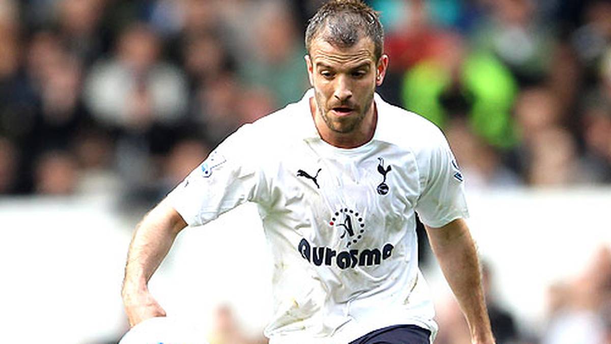 Im September 2010 beginnt für Rafael Ferdinand van der Vaart, wie er vollständig heißt, ein neues Kapitel seiner Karriere. Bei Tottenham Hotspur findet er schnell zu alter Stärke zurück
