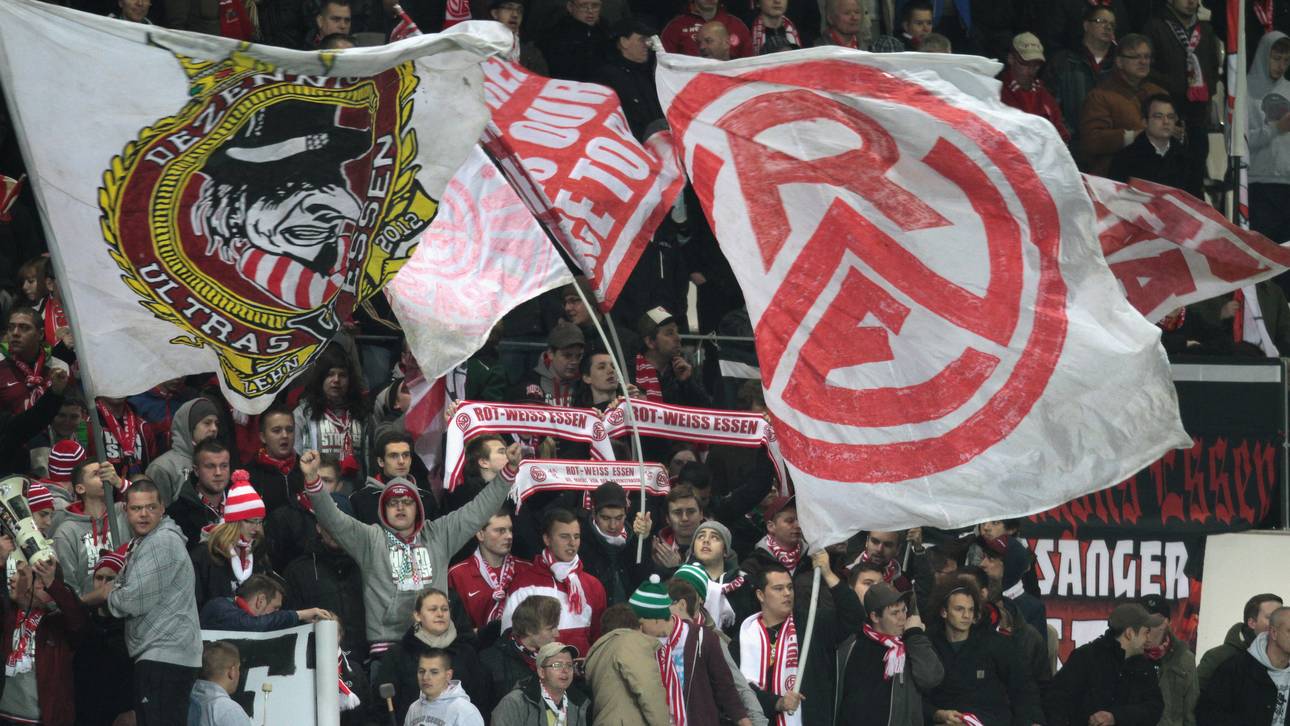 Fan aus Essen bei Anreise verstorben