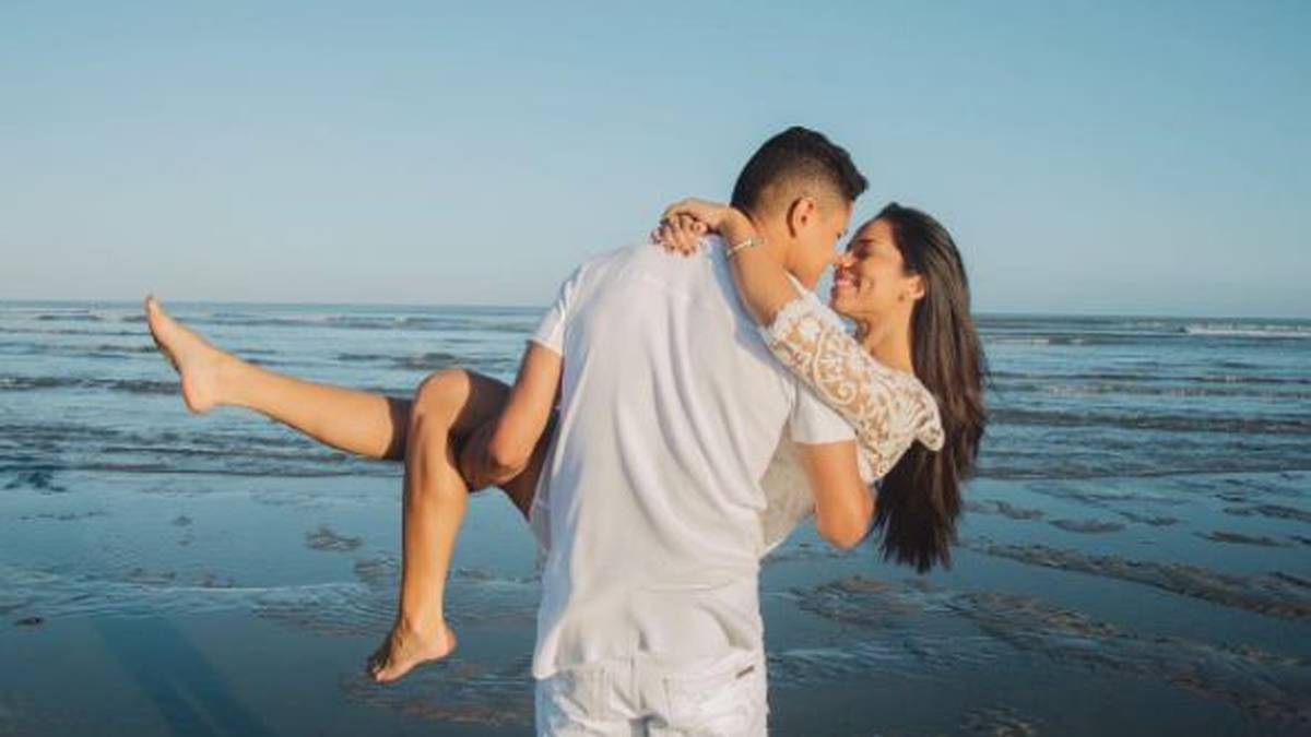 Nach dem erfolgreichen Klassenerhalt genießt HSV-Star Douglas Santos die freien Tage mit seiner Cristiane in Brasilien. Das Paar ist seit drei Jahren zusammen