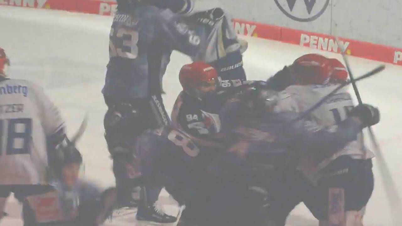 Hier kochen die Playoff-Emotionen über