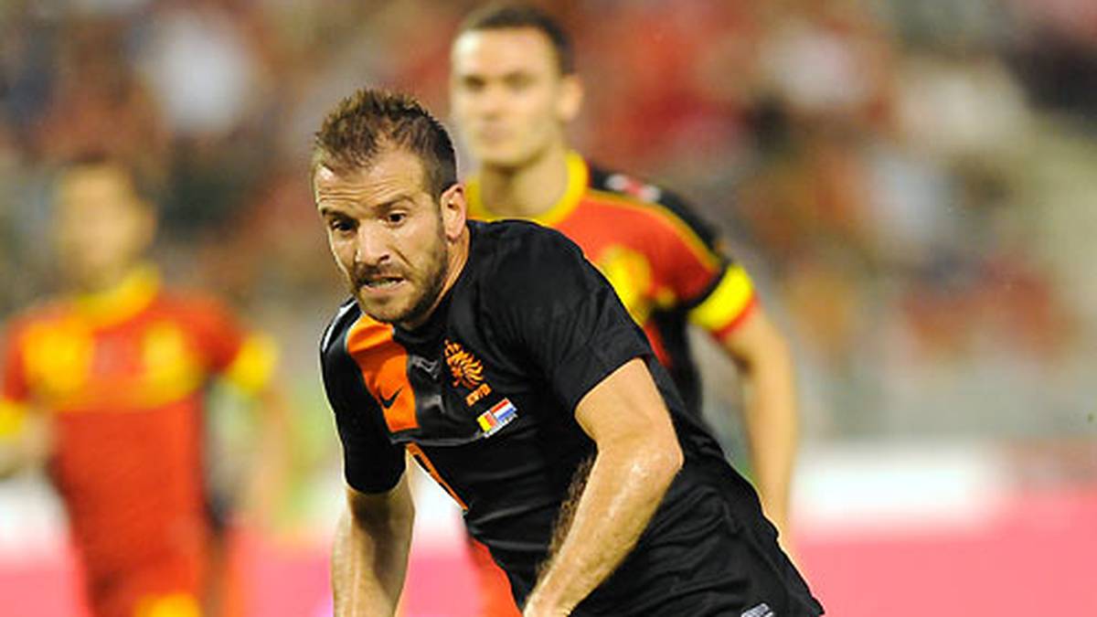 Trotzdem hält das Jahr 2012 noch einen ganz besonderen Höhepunkt für ihn bereit: Am 15. August absolviert er gegen Belgien sein 100. Länderspiel