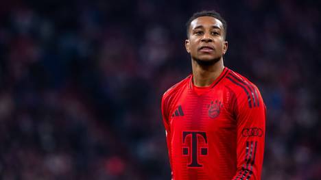 Michael Olise ist aktuell das Gesprächsthema bei Bayern München. Immer wieder wird er mit einem Wechsel zu Real Madrid in Verbindung gebracht. Frankreich-Experte Alexis Menuge macht sich aber keine großen Sorgen. Vorausgesetzt, die Bayern stocken das Gehalt des Franzosen ordentlich auf.