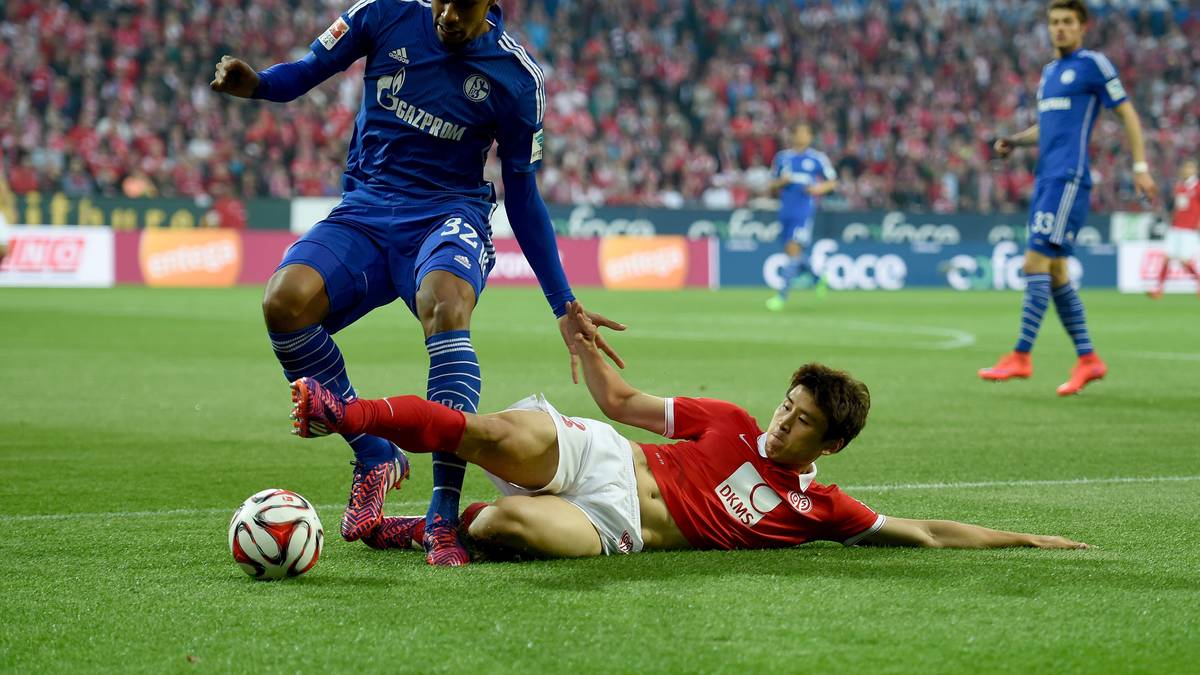 Danach sieht es in Mainz vorerst nicht aus. Schalke erwischt den besseren Start, kommt sogar zu gefährlichen Chancen, die Klaas-Jan Huntelaar und Joel Matip aber vergeben