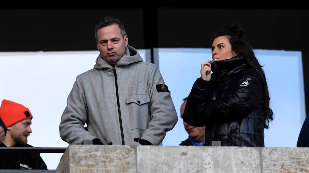 Witwe von Kay Bernstein mit Botschaft